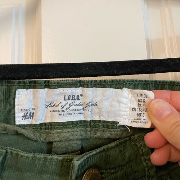 H&M green corduroy pants size 6 - Picture 3 of 3